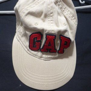 GAP, adult medium / large cap with adjustable strap, GUC